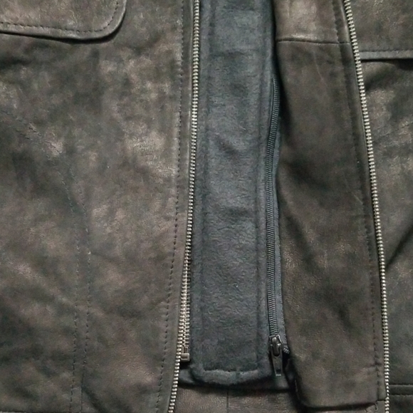 Leather Jacket - Picture 5 of 6